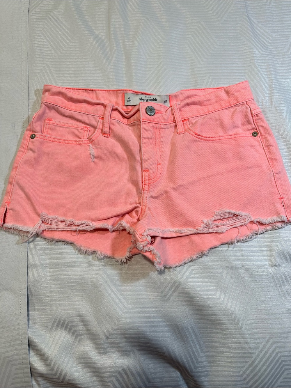 Abercrombie & Fitch Vintage Y2K Low Rise STRETCH Denim Shorts Peach Pink 4 / 27